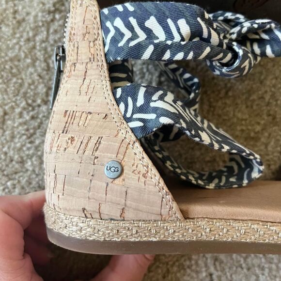 UGG Indina Cork Tie Ankle Sandals Size 9.5 - Picture 3 of 10